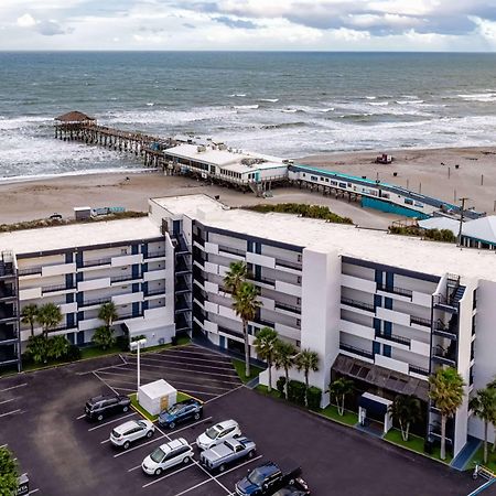 La Quinta By Wyndham Cocoa Beach Oceanfront Exterior foto