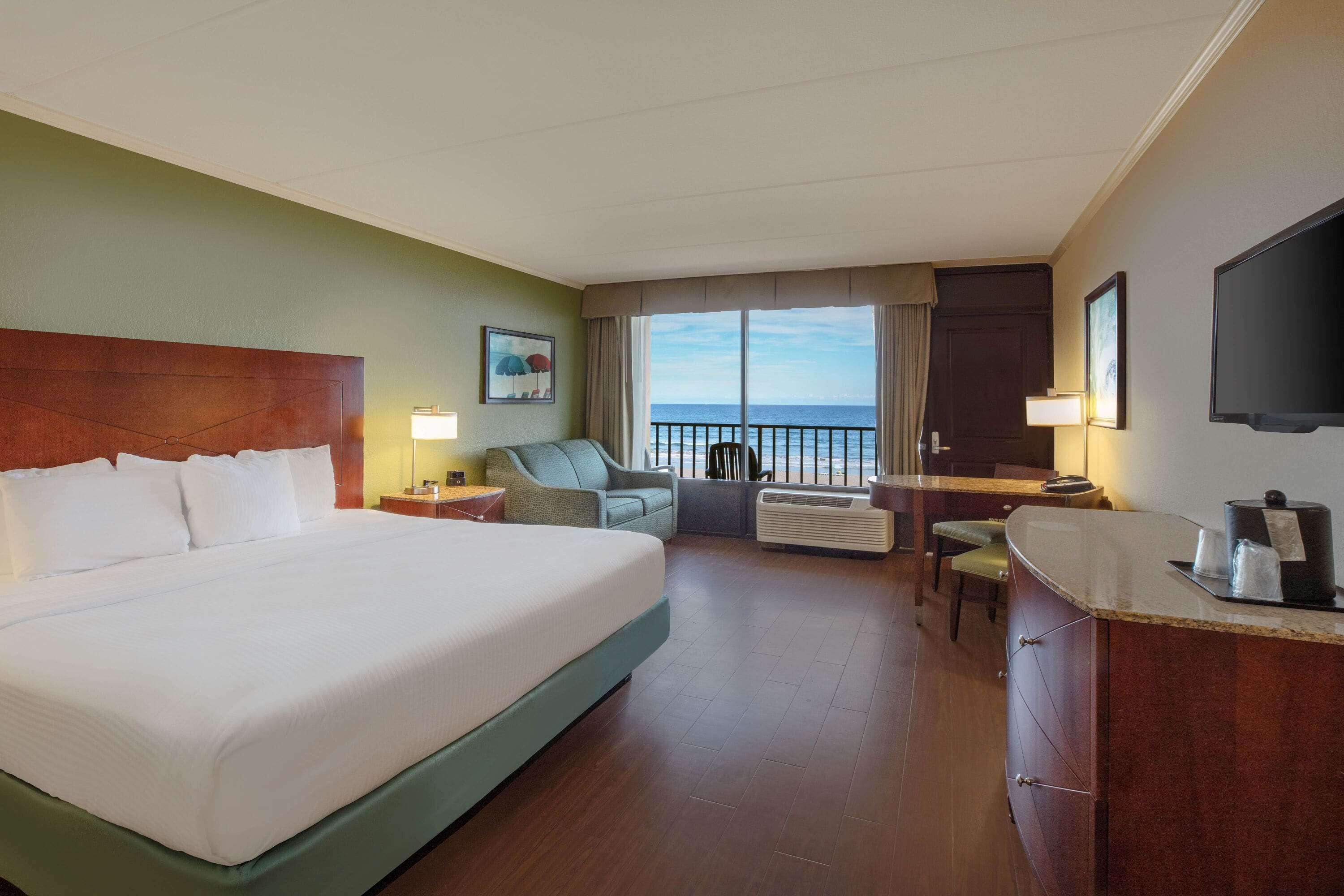 La Quinta By Wyndham Cocoa Beach Oceanfront Exterior foto