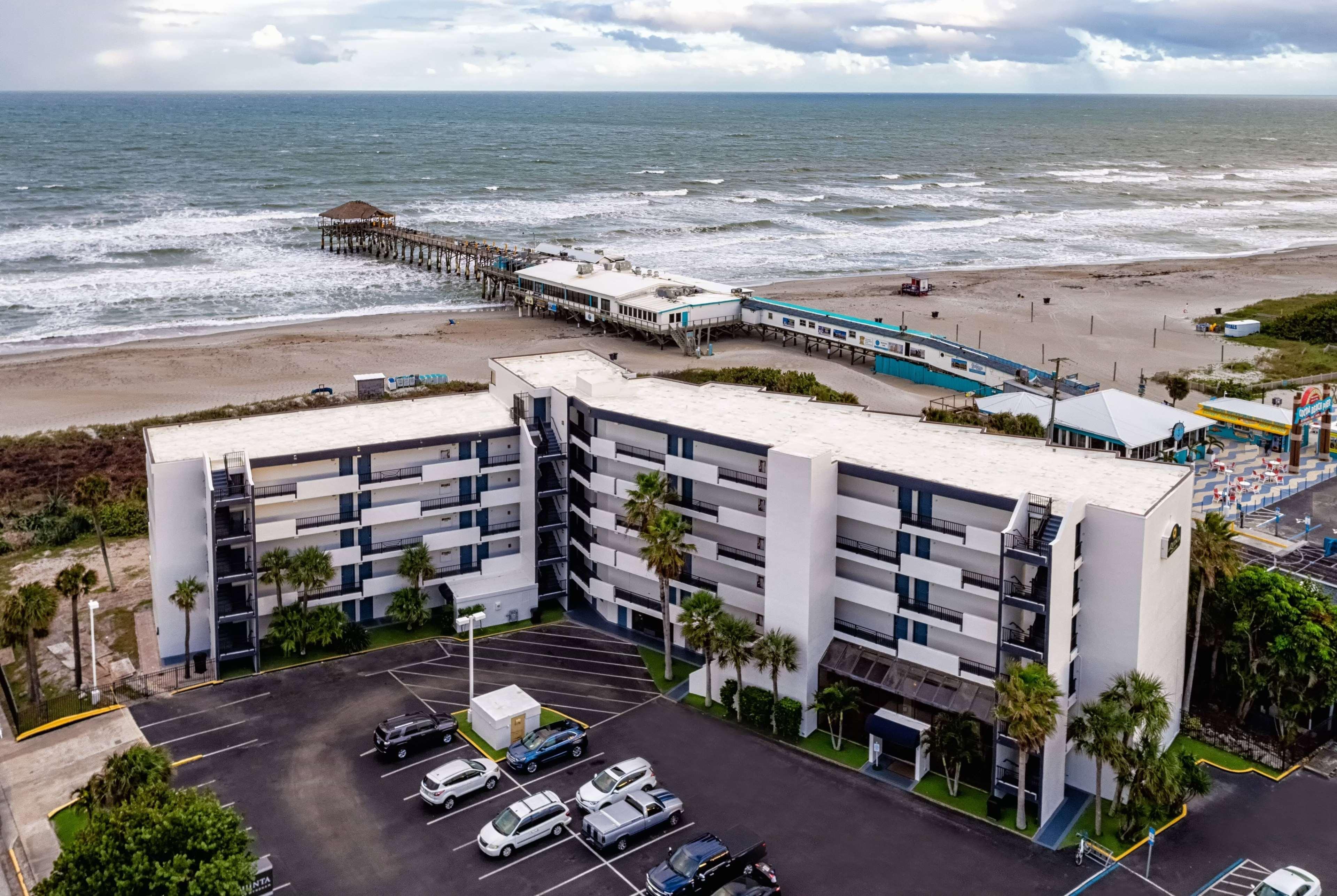 La Quinta By Wyndham Cocoa Beach Oceanfront Exterior foto