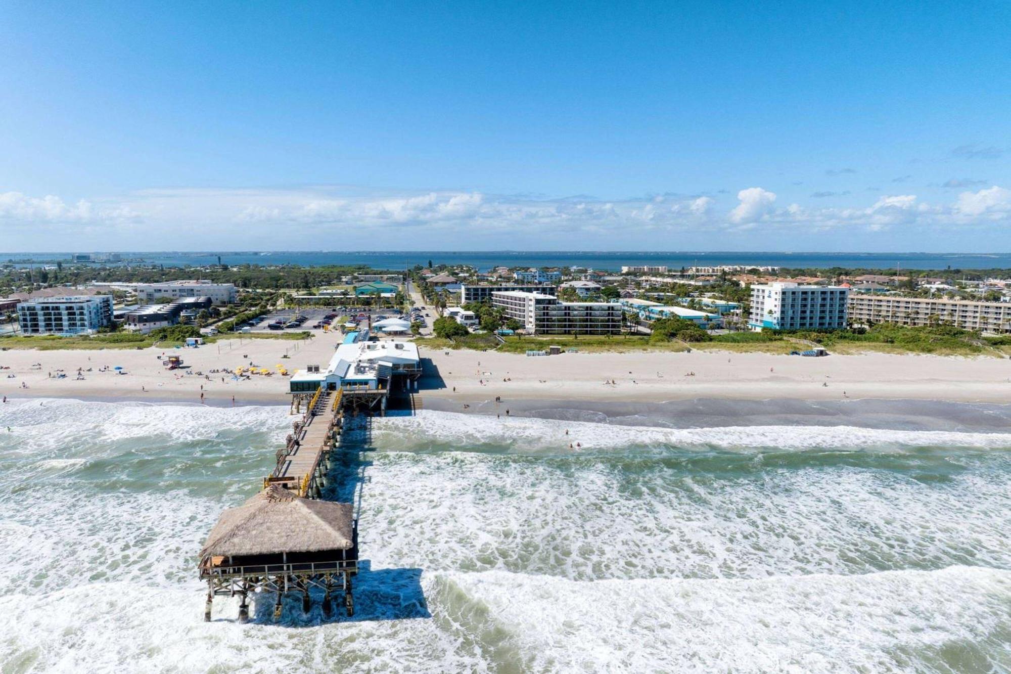 La Quinta By Wyndham Cocoa Beach Oceanfront Exterior foto